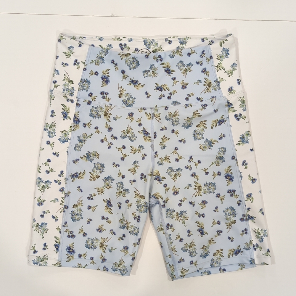 Sage Blue And White Floral Print Biker Shorts - Women's Small Gym Gorp Athletic